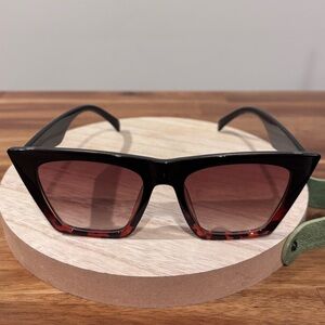 Vintage Style Square Cat Eye Sunglasses Tortoise Black | Retro Statement Shades